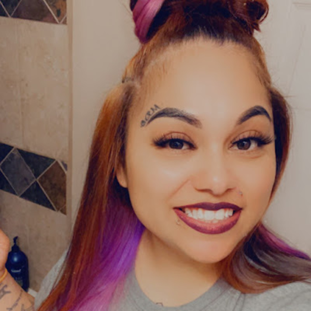 Meet your Posher, Briana